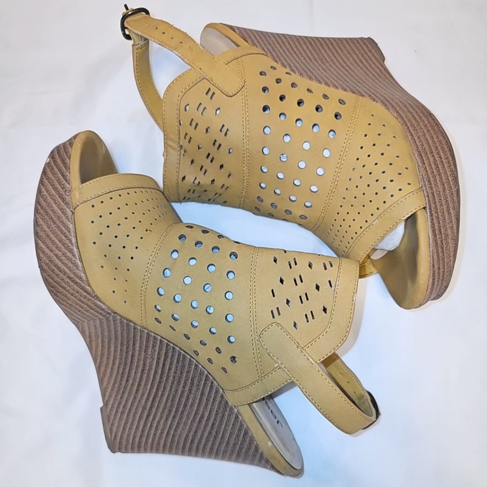 JASMIN WEDGE SHOES